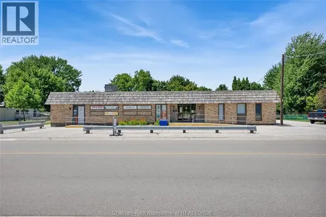 21 Arnold Street Wallaceburg ON N8A 3P3
