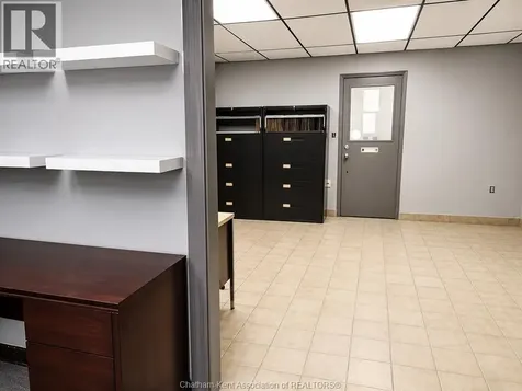 21 Arnold Street Wallaceburg ON N8A 3P3