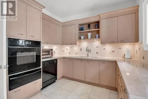 35 Brentwood Road Oakville (mo Morrison) ON L6J 4B7