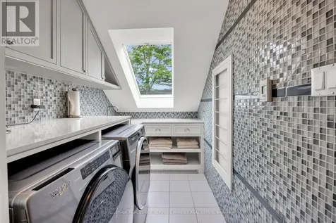 35 Brentwood Road Oakville (mo Morrison) ON L6J 4B7