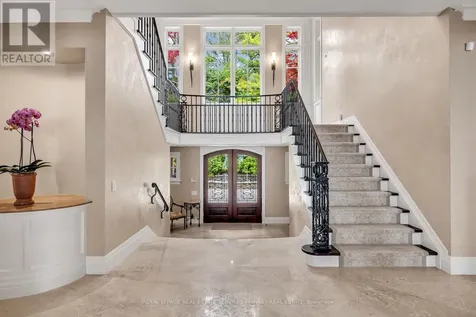 35 Brentwood Road Oakville (mo Morrison) ON L6J 4B7