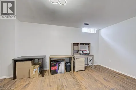 854 Elgin Street North Cambridge ON N1R 8C2
