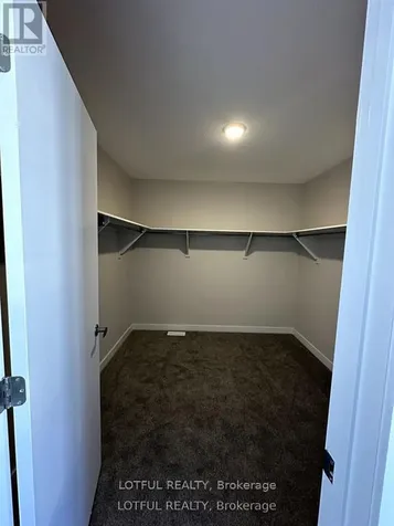 953 Seagrave Lane Ottawa ON K0A 2Z0
