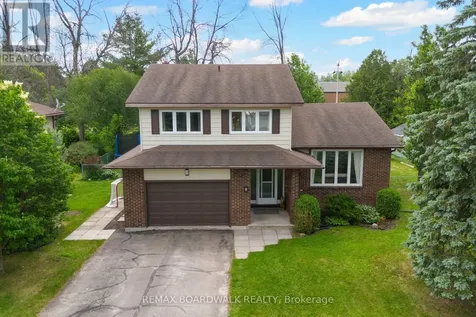 8 Jessie Drive Perth ON K7H 3J1