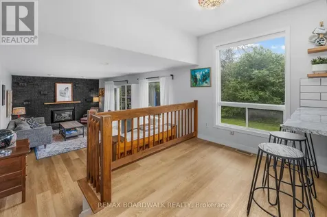 8 Jessie Drive Perth ON K7H 3J1