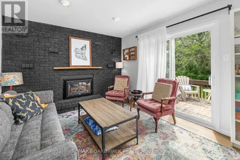 8 Jessie Drive Perth ON K7H 3J1