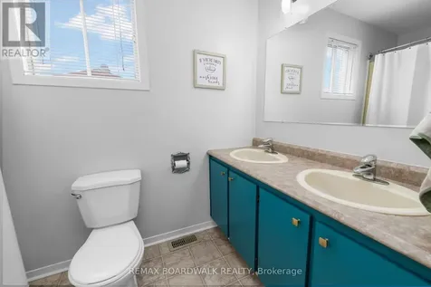8 Jessie Drive Perth ON K7H 3J1