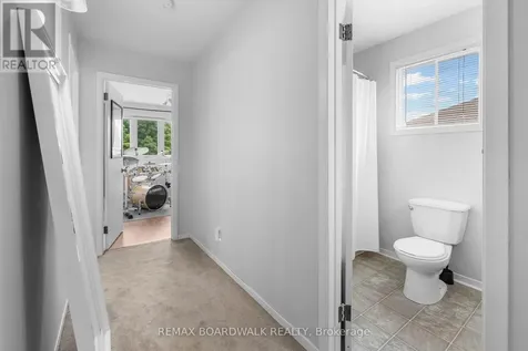 8 Jessie Drive Perth ON K7H 3J1