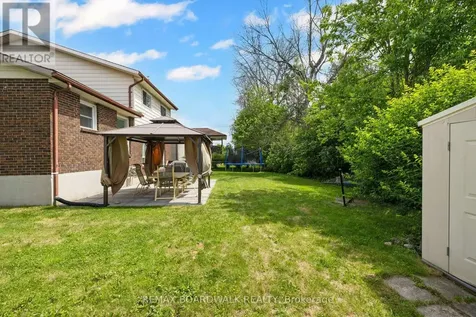 8 Jessie Drive Perth ON K7H 3J1