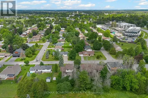 8 Jessie Drive Perth ON K7H 3J1