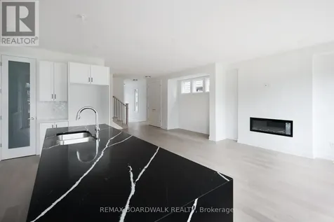 592 Roundhouse Crescent Ottawa ON K2S 1K4