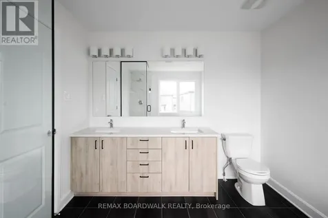 592 Roundhouse Crescent Ottawa ON K2S 1K4