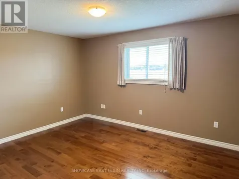 10 Holland Avenue Aylmer ON N5H 3J3