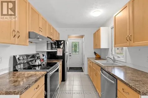 71 Melanie Drive Aylmer ON N5H 3G5