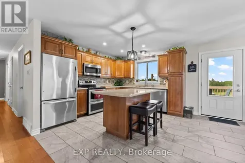 566A Pinnacle Road Horton ON K7V 3Z6
