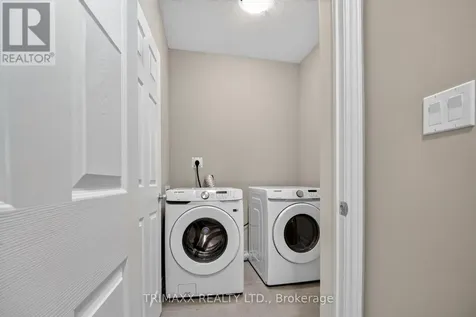 104 Tartan Avenue Kitchener ON N2R 1R7