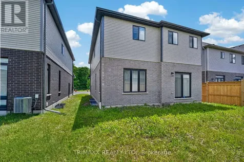 104 Tartan Avenue Kitchener ON N2R 1R7