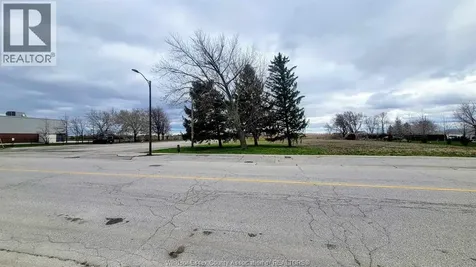 7119 Tecumseh Road Lakeshore ON N8T 3K4