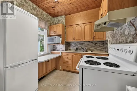 164 Pearl Street West Brockville ON K6V 4C8