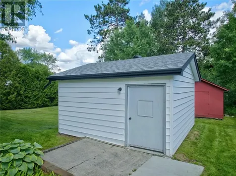 1870 Millwood Crescent Sudbury ON P3E 2T1
