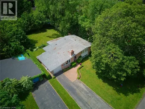 320 River Side Drive Oakville ON L6K 3N4
