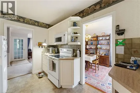 320 River Side Drive Oakville ON L6K 3N4