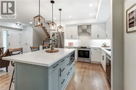 612 Marley Road Burlington ON L7T 3R7