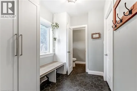 612 Marley Road Burlington ON L7T 3R7