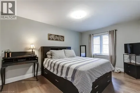612 Marley Road Burlington ON L7T 3R7