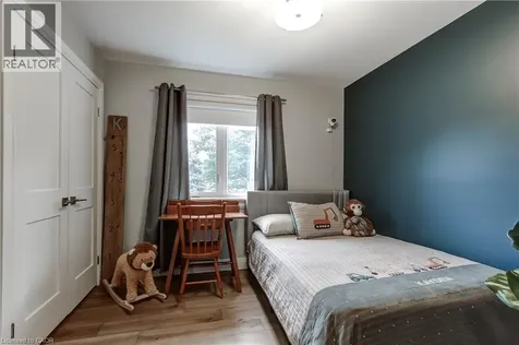 612 Marley Road Burlington ON L7T 3R7