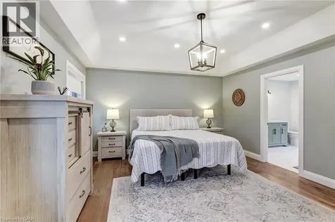 612 Marley Road Burlington ON L7T 3R7