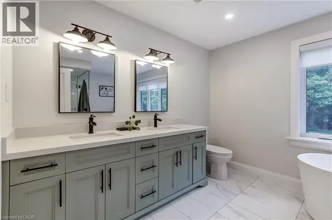 612 Marley Road Burlington ON L7T 3R7