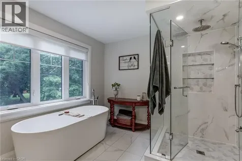 612 Marley Road Burlington ON L7T 3R7