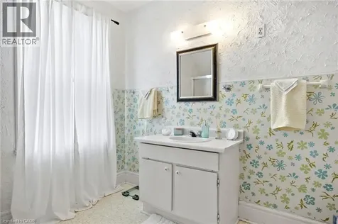 257 Ontario Street Stratford ON N5A 3H6