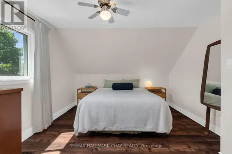 414 Forest Avenue Orillia ON L3V 3Z8