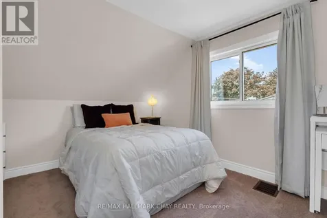 414 Forest Avenue Orillia ON L3V 3Z8