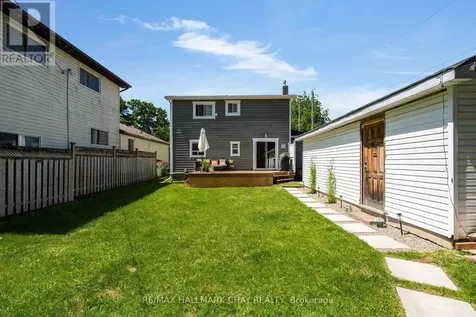 414 Forest Avenue Orillia ON L3V 3Z8