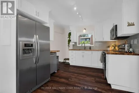 414 Forest Avenue Orillia ON L3V 3Z8