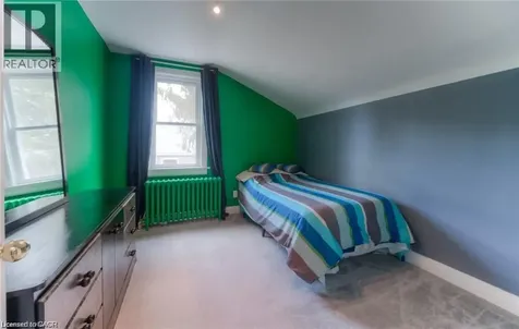 465 Nyberg Street Kitchener ON N2G 2Z2