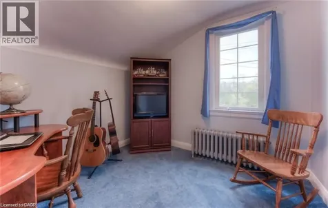 465 Nyberg Street Kitchener ON N2G 2Z2