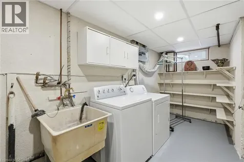 1538 Westminster Place Burlington ON L7P 2B5
