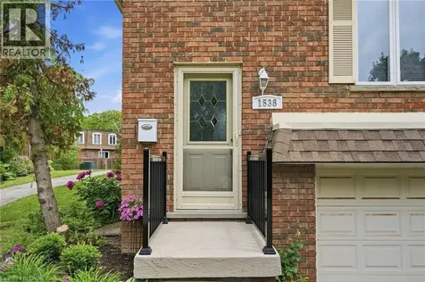 1538 Westminster Place Burlington ON L7P 2B5