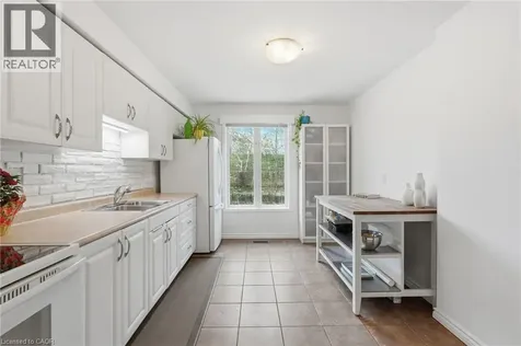 1538 Westminster Place Burlington ON L7P 2B5