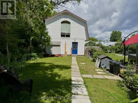 22 Perth Street Rideau Lakes ON K0G 1V0