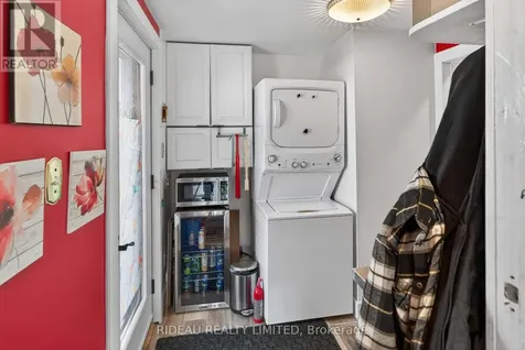 22 Perth Street Rideau Lakes ON K0G 1V0