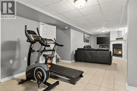 37 Walker Court Grimsby ON L3M 5J5
