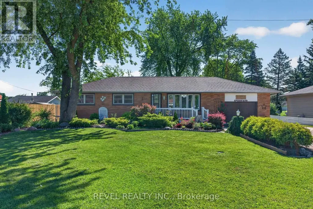 1804 St. Anne Street Tecumseh ON N8N 1V4