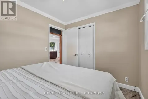 1804 St. Anne Street Tecumseh ON N8N 1V4