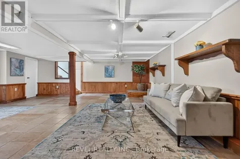 1804 St. Anne Street Tecumseh ON N8N 1V4