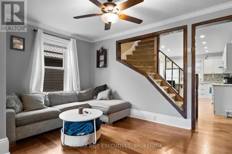 282 Sydenham Street Gananoque ON K7G 1C3